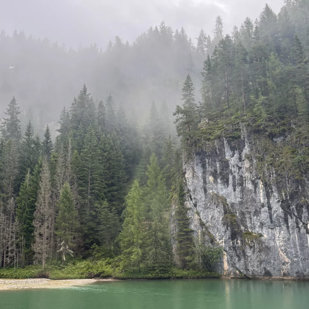 the Lago d'Ajal 