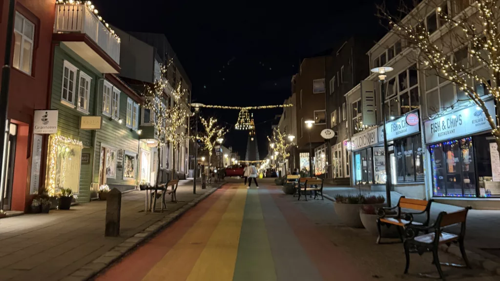Rejkiavik street at night 